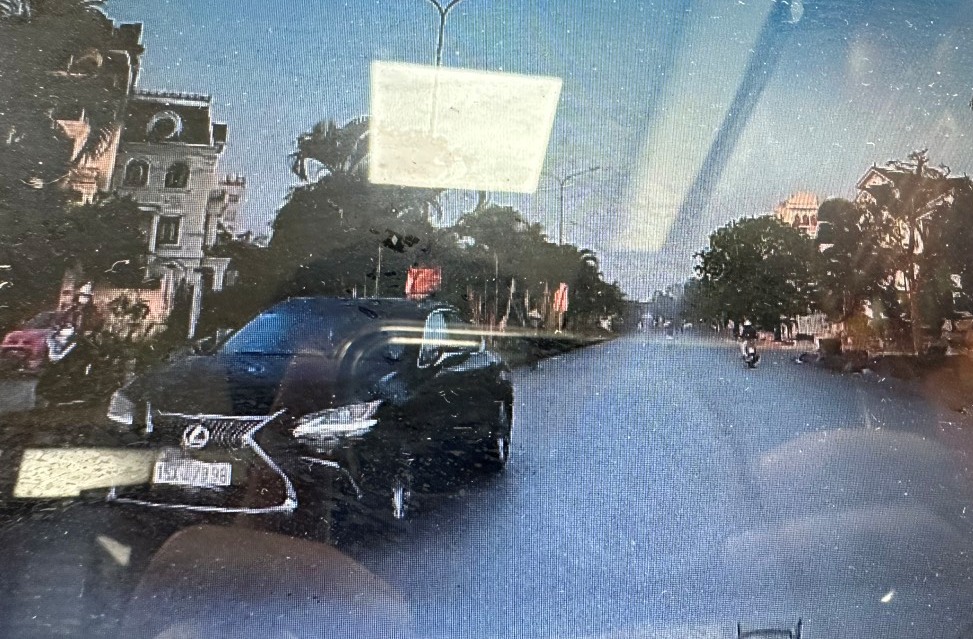 Tiếp nhận, xử lý tin phản ánh về xe ô tô đi ngược chiều tại địa bàn quận Hải An